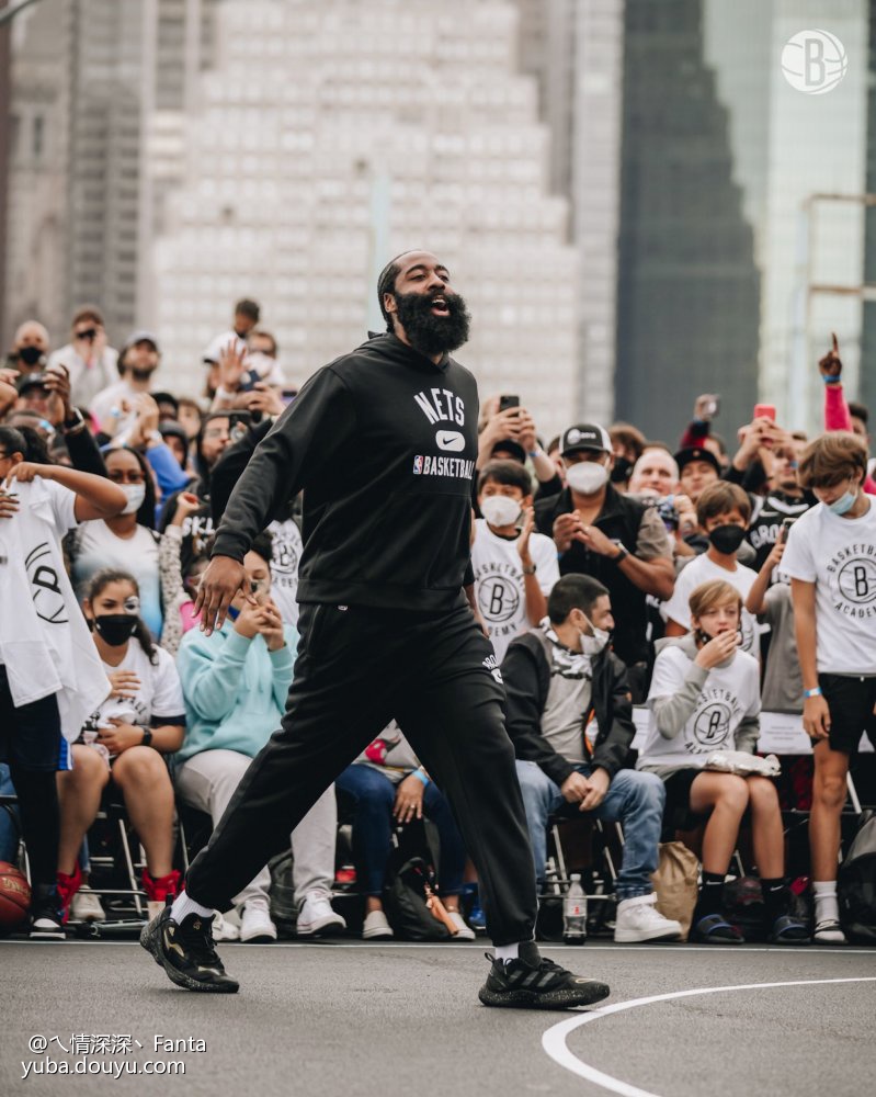 九游助手-包含勒沃库森训练开放日，加时末段再遭质疑引欢呼，意甲在即，年轻球员得到机会的词条